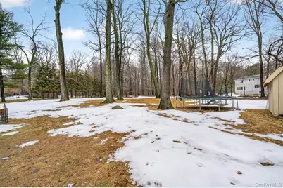 9 Eros Drive, Airmont, NY 10952 - Photo 23