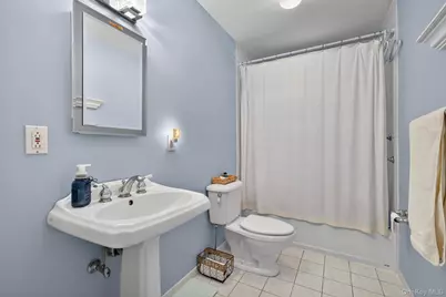9 Eros Drive, Airmont, NY 10952 - Photo 15