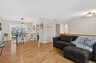 9 Eros Dr, Airmont, NY 10952 - Photo 5