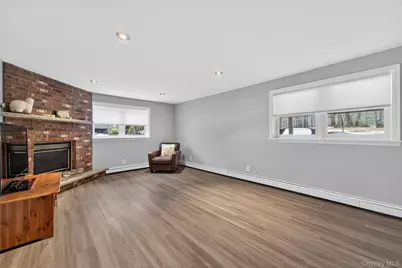 9 Eros Drive, Airmont, NY 10952 - Photo 15