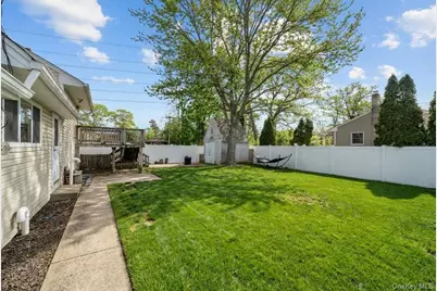 266 Ronkonkoma Avenue, Ronkonkoma, NY 11779 - Photo 27