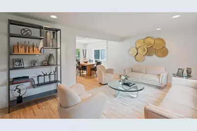 4 Newport Drive, Plainview, NY 11803 - Photo 3