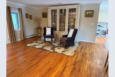 386 Mill Road, Westhampton, NY 11977 - Photo 11