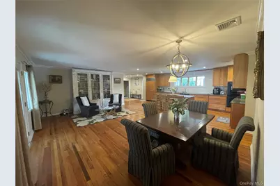 386 Mill Road, Westhampton, NY 11977 - Photo 9