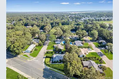 386 Mill Road, Westhampton, NY 11977 - Photo 3