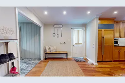 386 Mill Road, Westhampton, NY 11977 - Photo 5