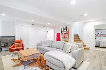 33 Hildreth Street, Southampton, NY 11968 - Photo 33