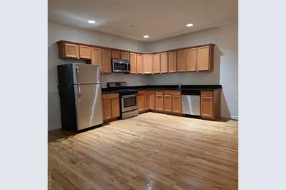 3025 Sunrise Hwy #15, Islip Terrace, NY 11752 - Photo 9