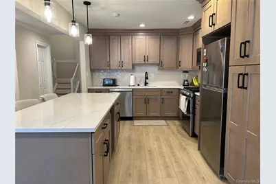 65 Erik Drive, East Setauket, NY 11733 - Photo 3