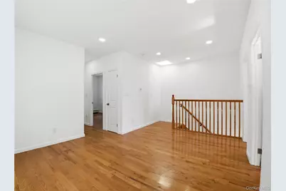 2857 Lawton Avenue, Bronx, NY 10465 - Photo 3