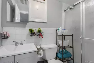 6 Merrick Lane, Spring Valley, NY 10977 - Photo 23