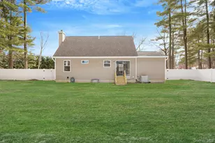 65 Prospect Dr, Brentwood, NY 11717 - Photo 31