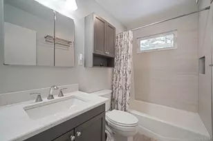 65 Prospect Dr, Brentwood, NY 11717 - Photo 11