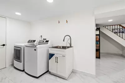 70-51 Juno Street, Forest Hills, NY 11375 - Photo 23