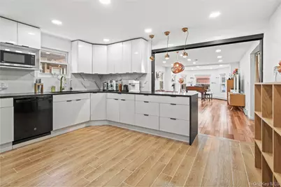 70-51 Juno Street, Forest Hills, NY 11375 - Photo 7