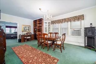 16 Denton Ct, Rockville Centre, NY 11570 - Photo 9