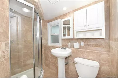 264 N Boston Avenue, Massapequa, NY 11758 - Photo 19