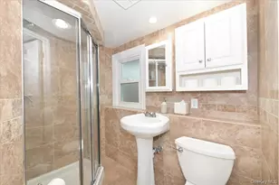 264 N Boston Ave, Massapequa, NY 11758 - Photo 19