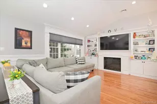 264 N Boston Ave, Massapequa, NY 11758 - Photo 5