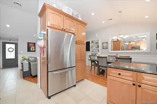 264 N Boston Ave, Massapequa, NY 11758 - Photo 13