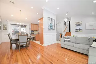 264 N Boston Ave, Massapequa, NY 11758 - Photo 7