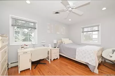 264 N Boston Avenue, Massapequa, NY 11758 - Photo 15