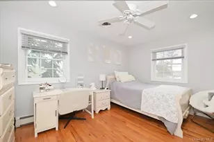 264 N Boston Ave, Massapequa, NY 11758 - Photo 15