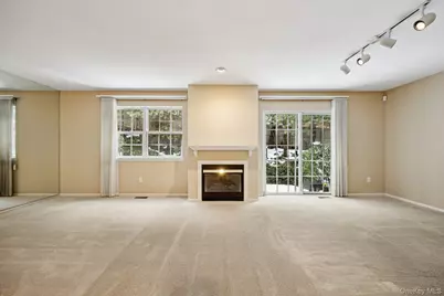 3 Springwood Lane, Huntington, NY 11743 - Photo 9