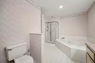 3 Springwood Ln, Huntington, NY 11743 - Photo 27