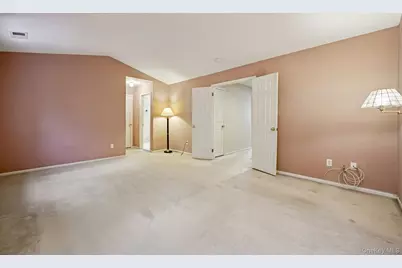 3 Springwood Lane, Huntington, NY 11743 - Photo 17