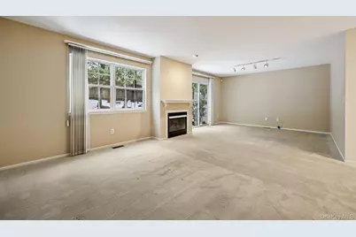 3 Springwood Lane, Huntington, NY 11743 - Photo 7