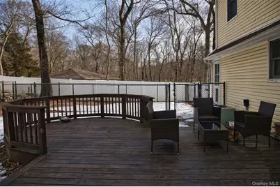 45 Croft Lane, Smithtown, NY 11787 - Photo 7
