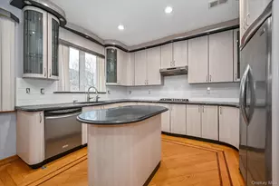 77-16 Kew Forest Ln, Forest Hills, NY 11375 - Photo 7