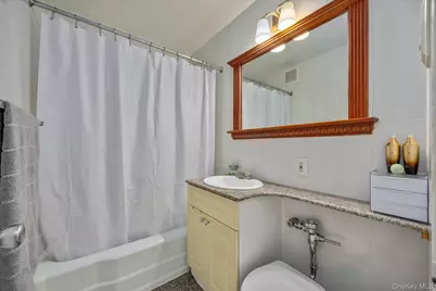 3425 150th Place #6E, Flushing, NY 11354 - Photo 13