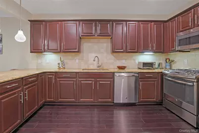 506 Trump Park, Shrub Oak, NY 10588 - Photo 5