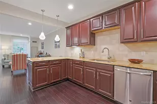 506 Trump Park, Shrub Oak, NY 10588 - Photo 3