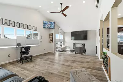 251 Arthur Street, Freeport, NY 11520 - Photo 9