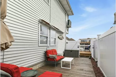 251 Arthur Street, Freeport, NY 11520 - Photo 39