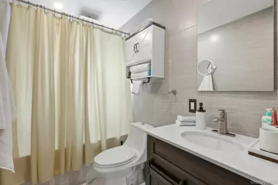 251 Arthur Street, Freeport, NY 11520 - Photo 19