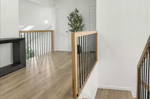 1662 Park Ave, New Hyde Park, NY 11040 - Photo 35