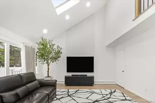 1662 Park Ave, New Hyde Park, NY 11040 - Photo 13