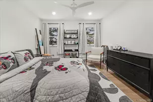 1662 Park Ave, New Hyde Park, NY 11040 - Photo 27