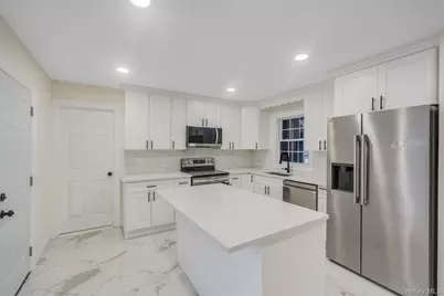 50 7th Street, Saint James, NY 11780 - Photo 9