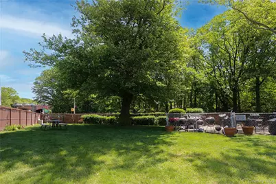 224-24 Union Turnpike #4H, Oakland Gardens, NY 11364 - Photo 21