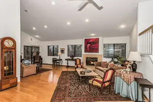 232 Linnet Ct, Manhasset, NY 11030 - Photo 5