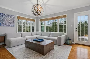 38 Hewlett Ln, Port Washington, NY 11050 - Photo 15