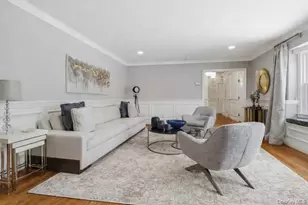 38 Hewlett Ln, Port Washington, NY 11050 - Photo 7