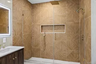 182 Friends Ln, Westbury, NY 11590 - Photo 25