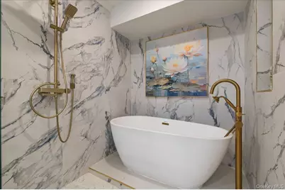 2 Elf Road, Syosset, NY 11791 - Photo 29