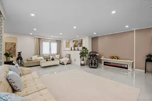 2 Elf Rd, Syosset, NY 11791 - Photo 9